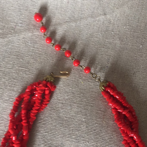 Vintage Czechoslovakian glass necklace - Picture 3 of 4